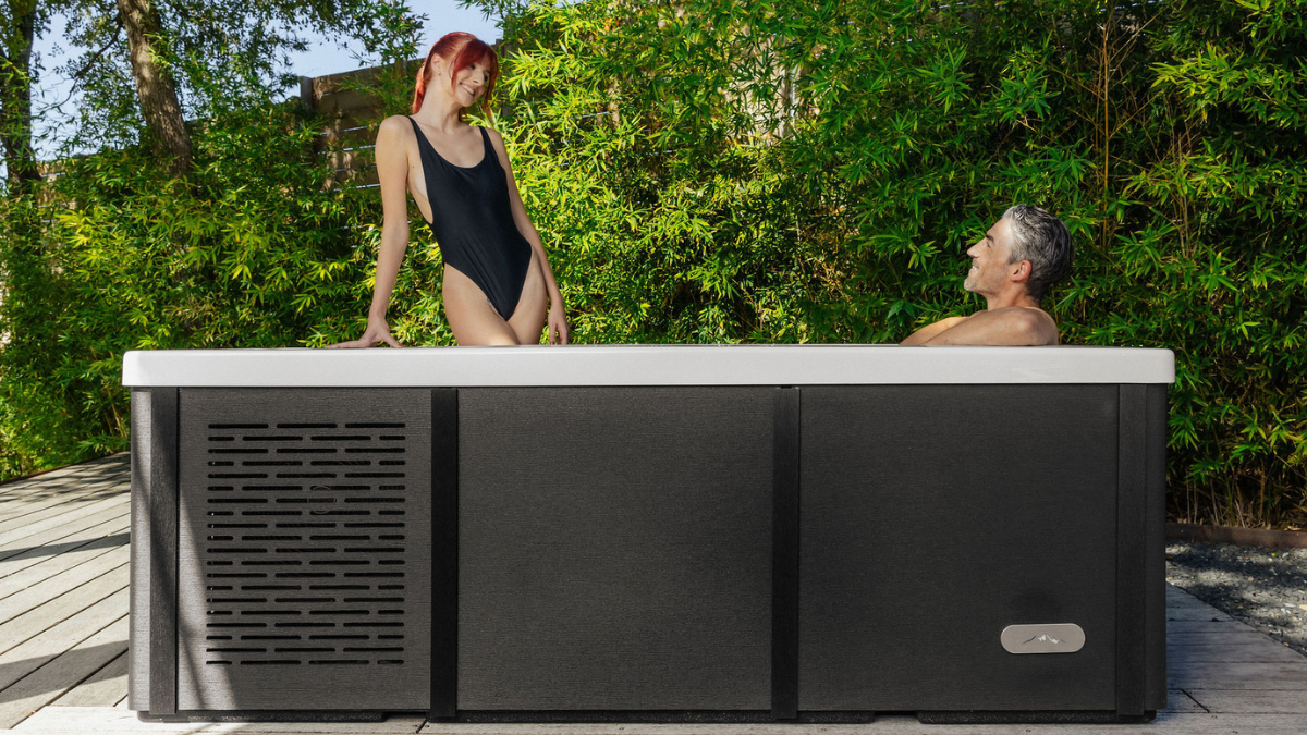 How to Choose the Right Cold Plunge: Complete Buyer's Guide 2025